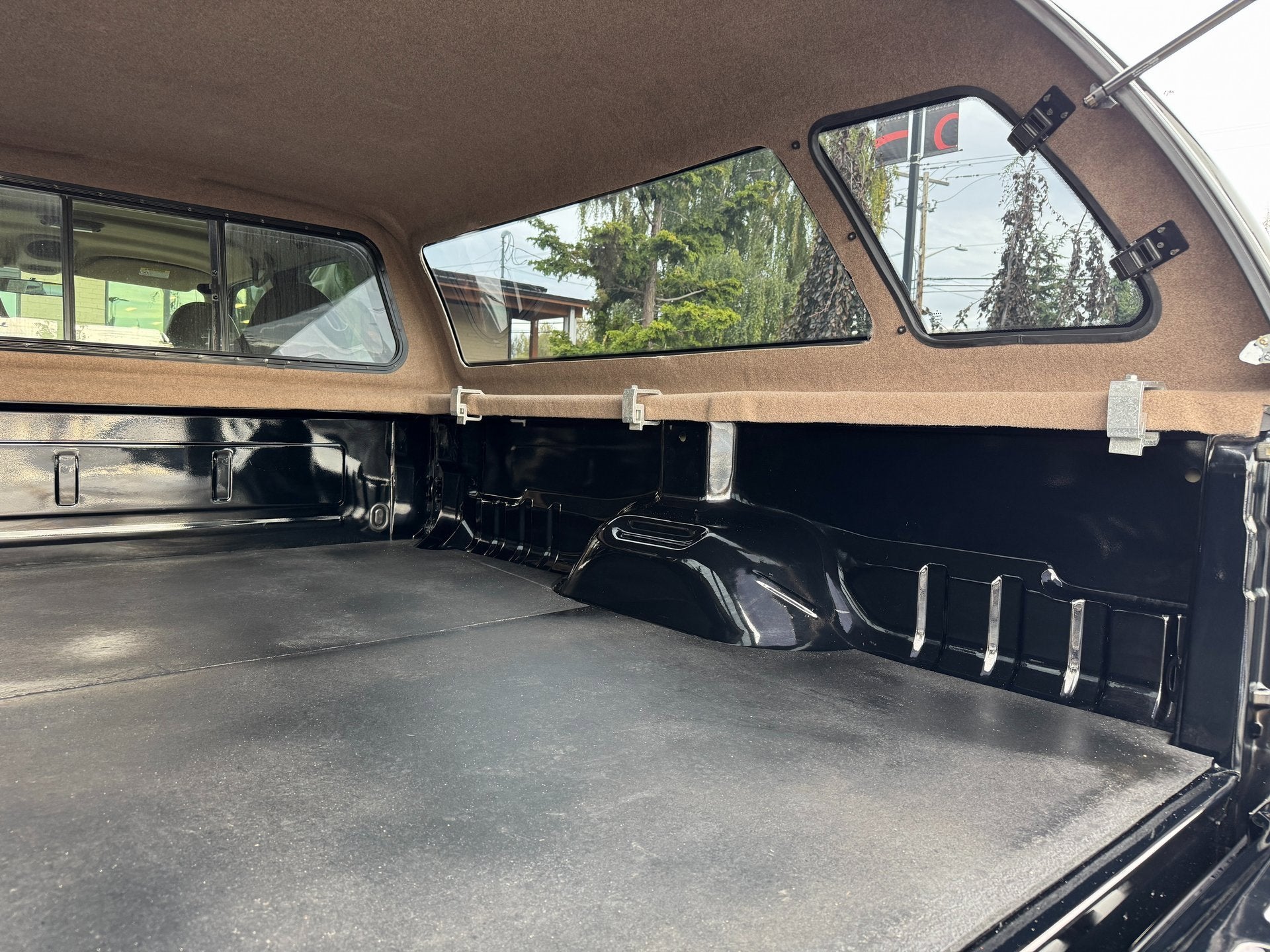 2001 Ford Super Duty F-350 DRW Lariat