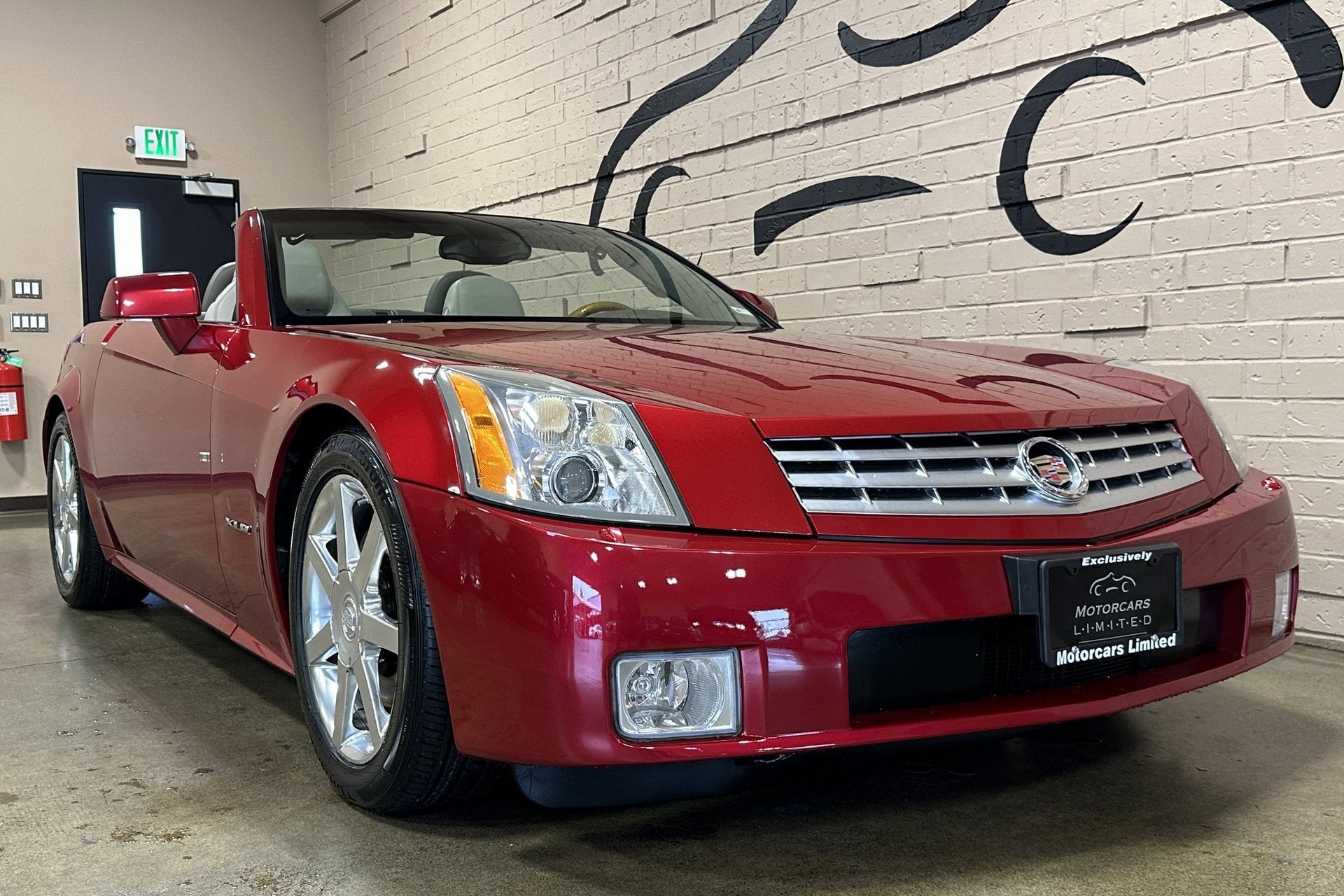 2005 Cadillac XLR 2dr Convertible