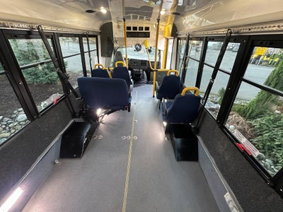 2014 Chevrolet Express Commercial Cutaway LS