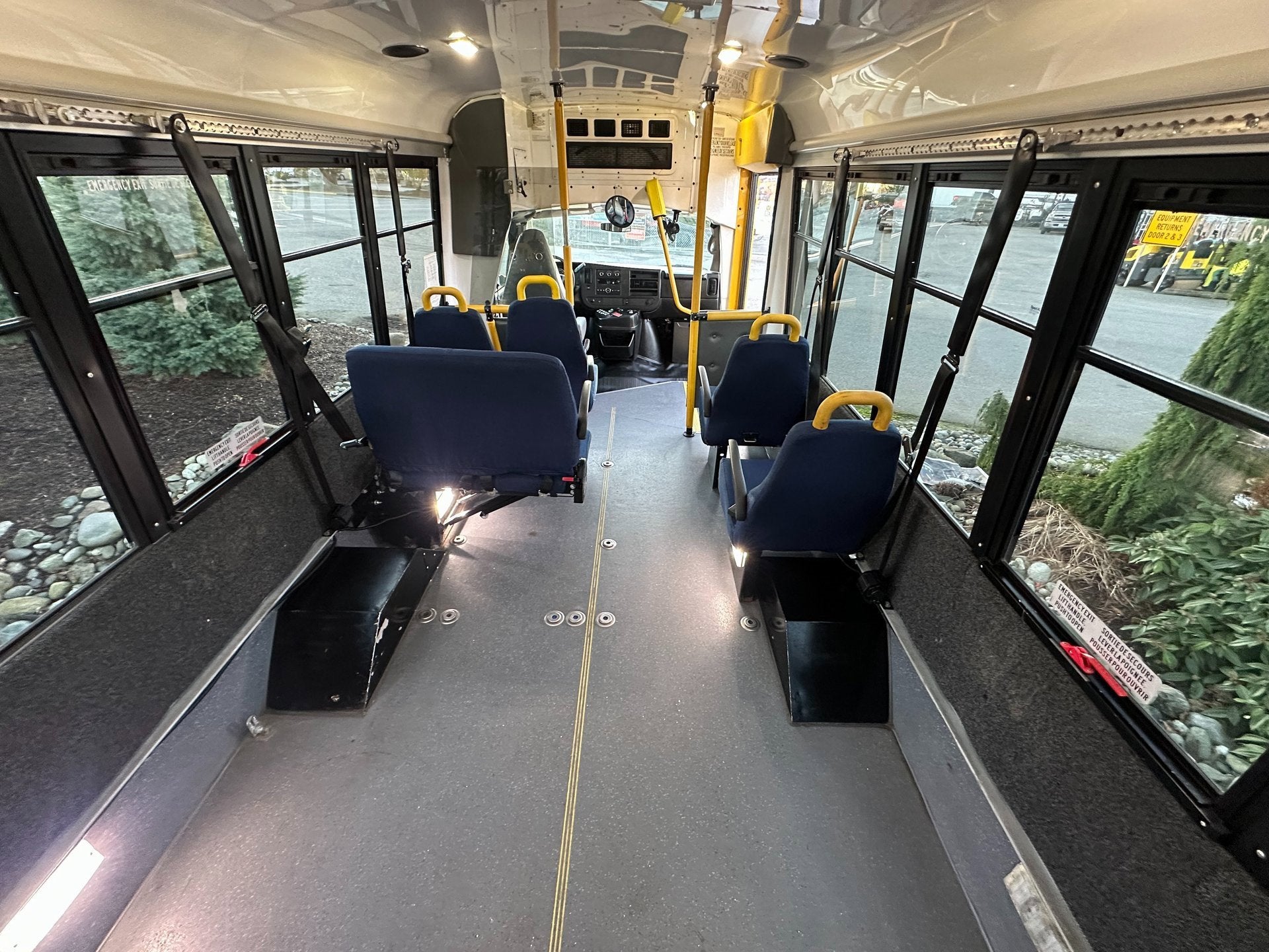 2014 Chevrolet Express Commercial Cutaway LS