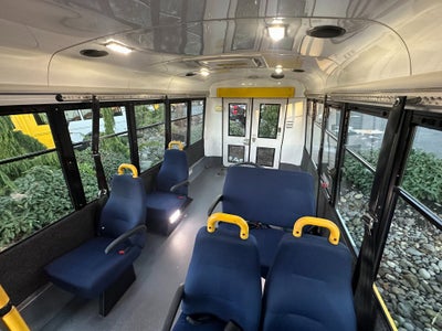 2014 Chevrolet Express Commercial Cutaway LS