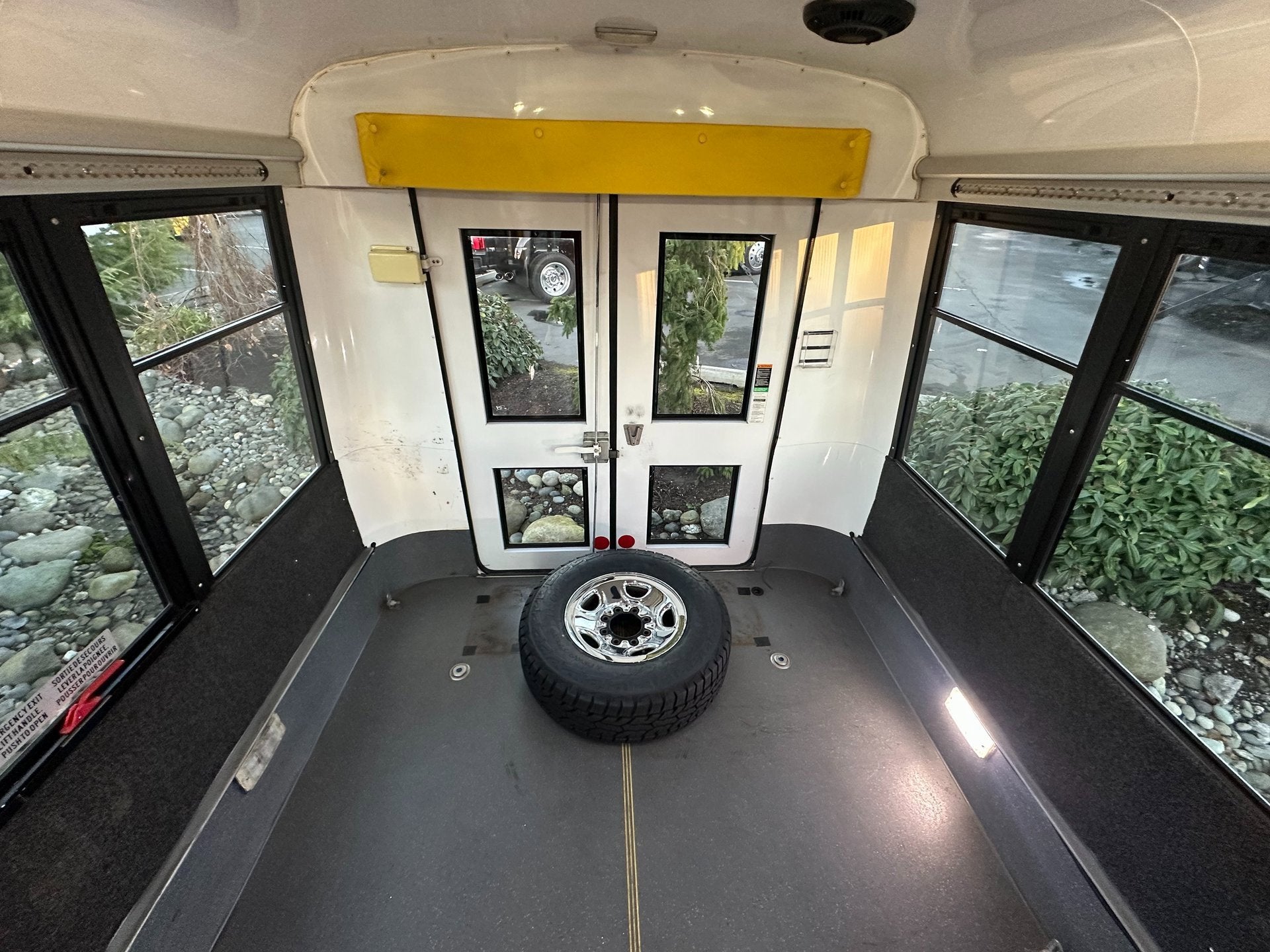 2014 Chevrolet Express Commercial Cutaway LS