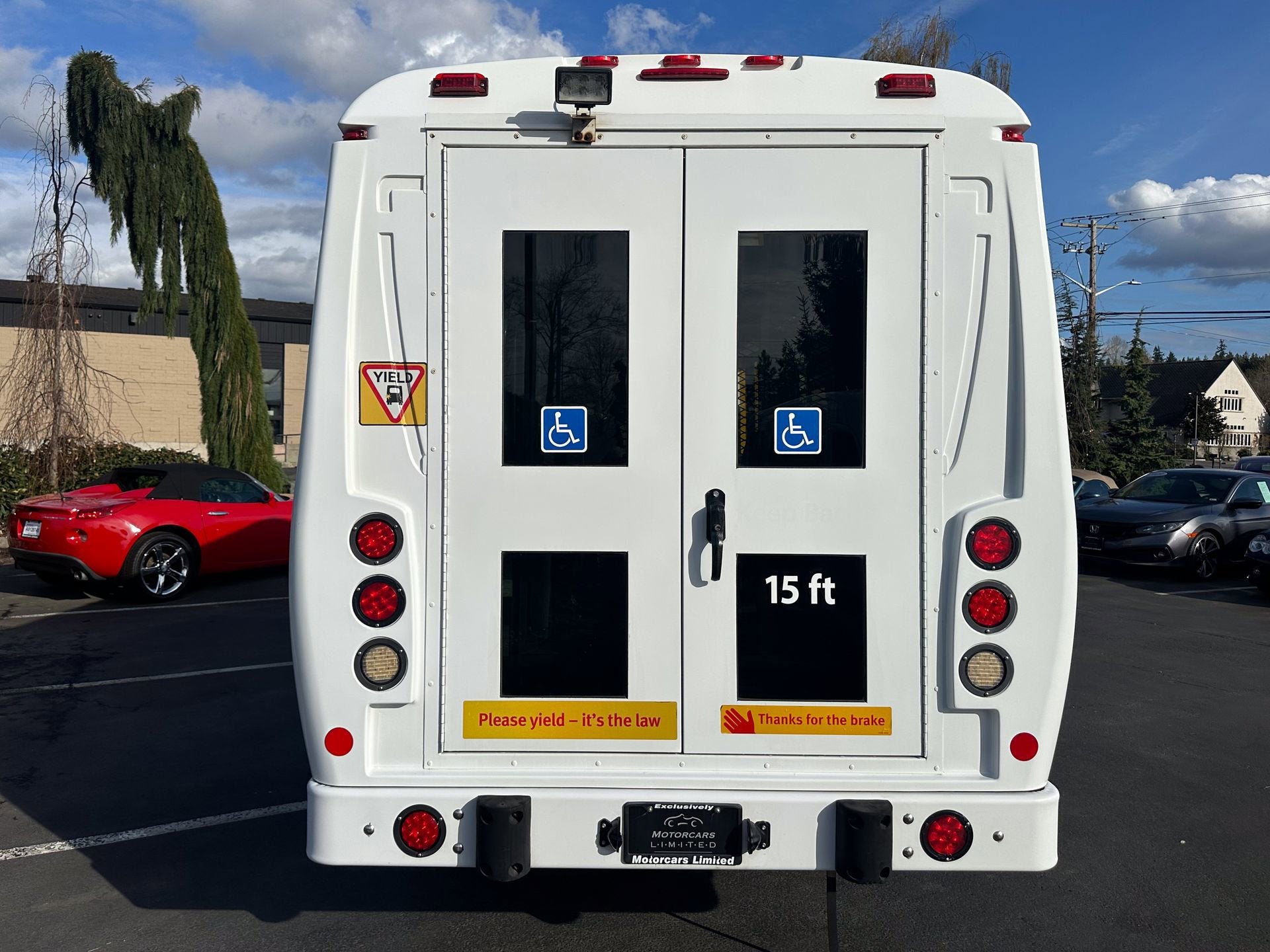 2014 Chevrolet Express Commercial Cutaway Work Van