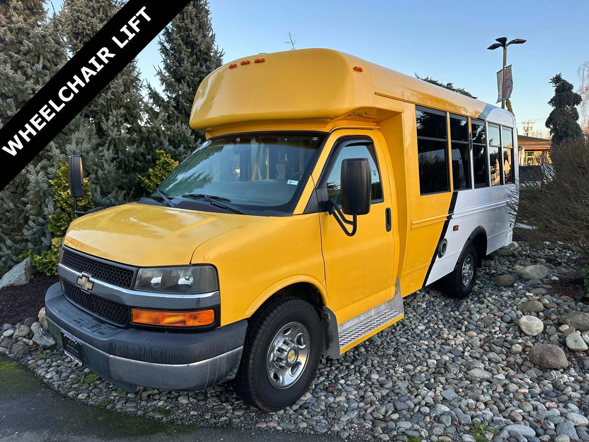 2014 Chevrolet Express Commercial Cutaway Work Van
