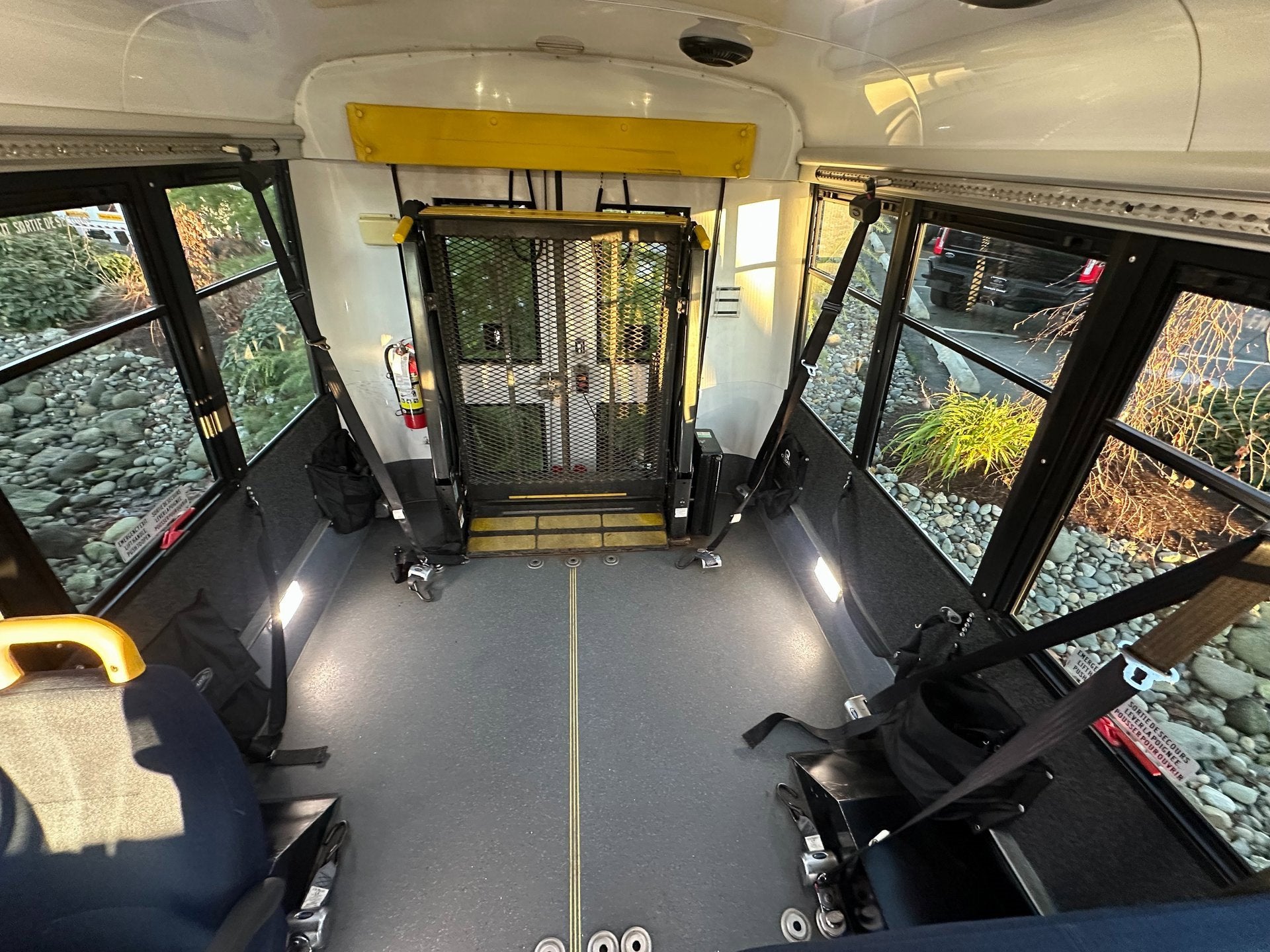 2014 Chevrolet Express Commercial Cutaway 3500 Van 139"