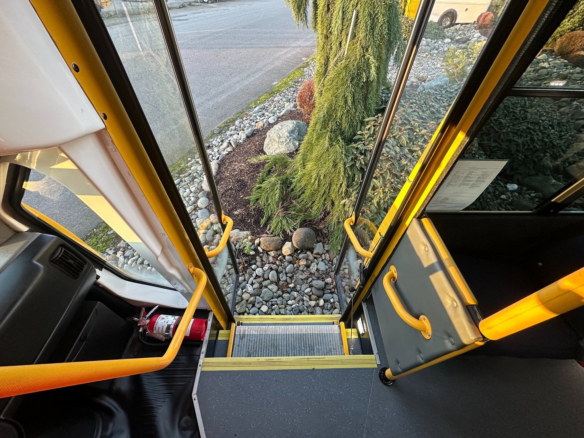 2014 Chevrolet Express Commercial Cutaway 3500 Van 139"