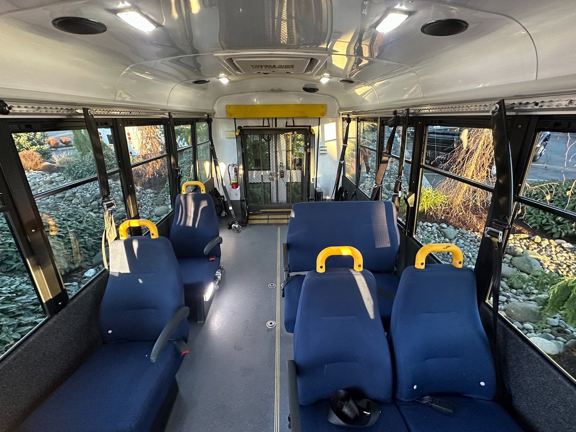 2014 Chevrolet Express Commercial Cutaway 3500 Van 139"