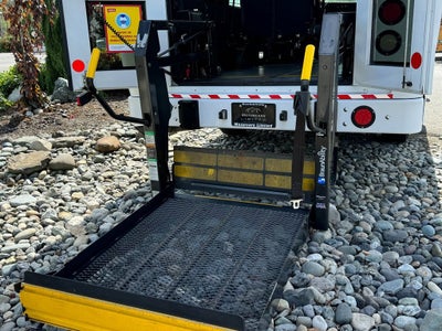 2014 Chevrolet Express Commercial Cutaway LS