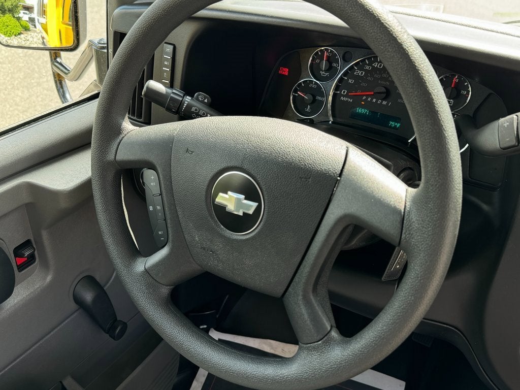 2014 Chevrolet Express Commercial Cutaway LS