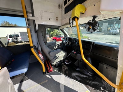 2014 Chevrolet Express Commercial Cutaway LS