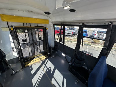 2014 Chevrolet Express Commercial Cutaway LS