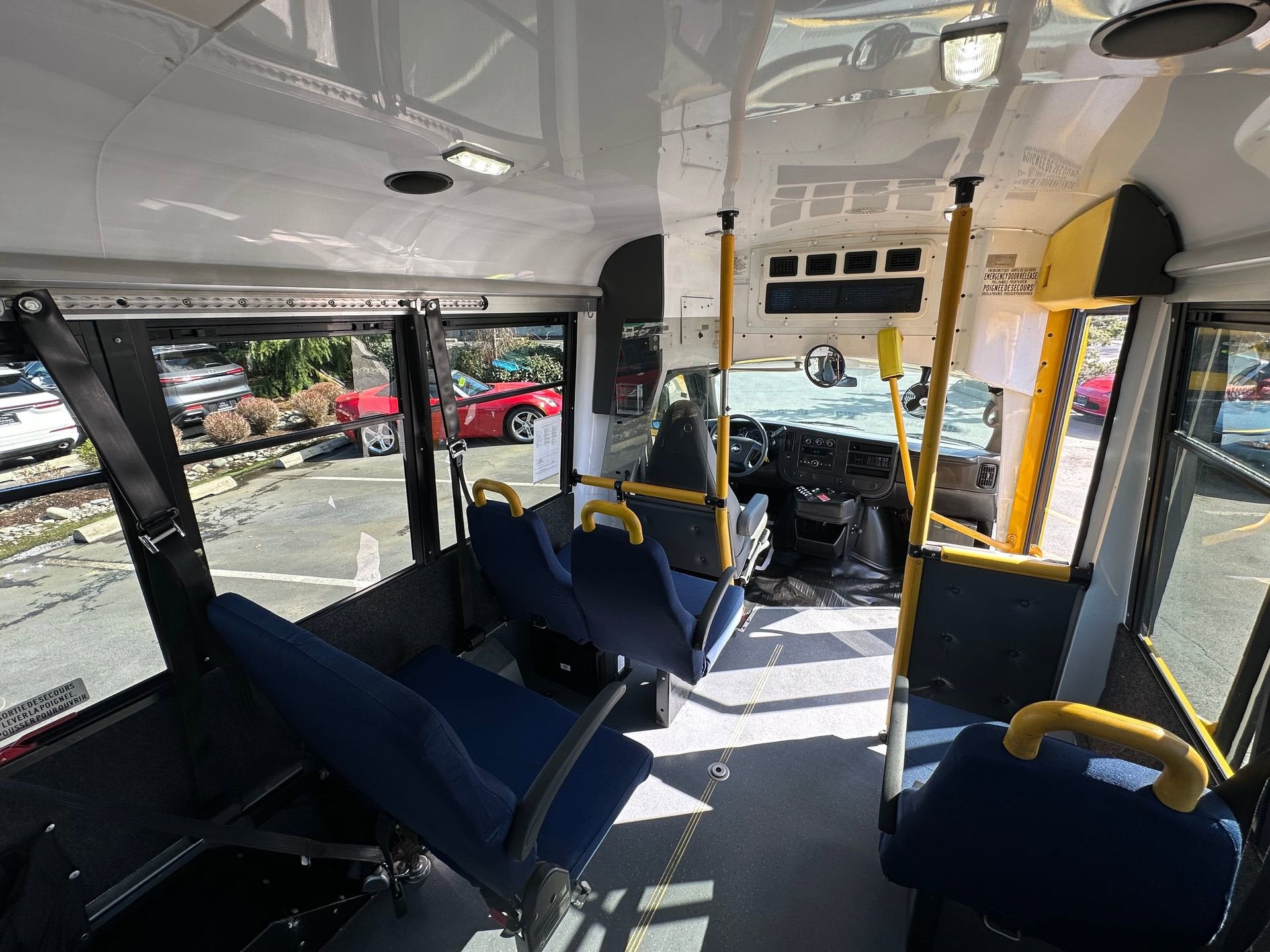 2014 Chevrolet Express Commercial Cutaway LS