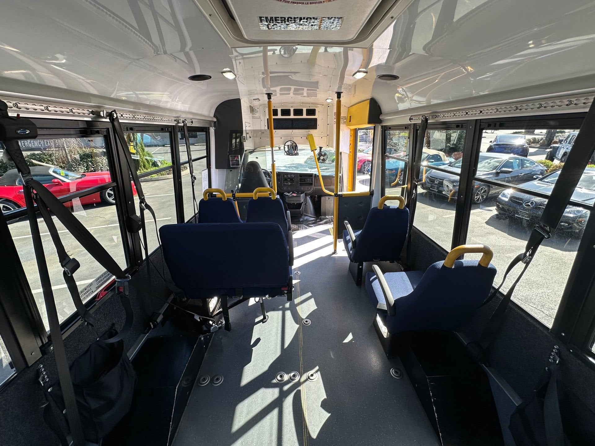 2014 Chevrolet Express Commercial Cutaway LS