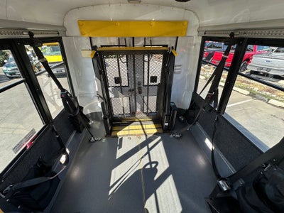 2014 Chevrolet Express Commercial Cutaway LS