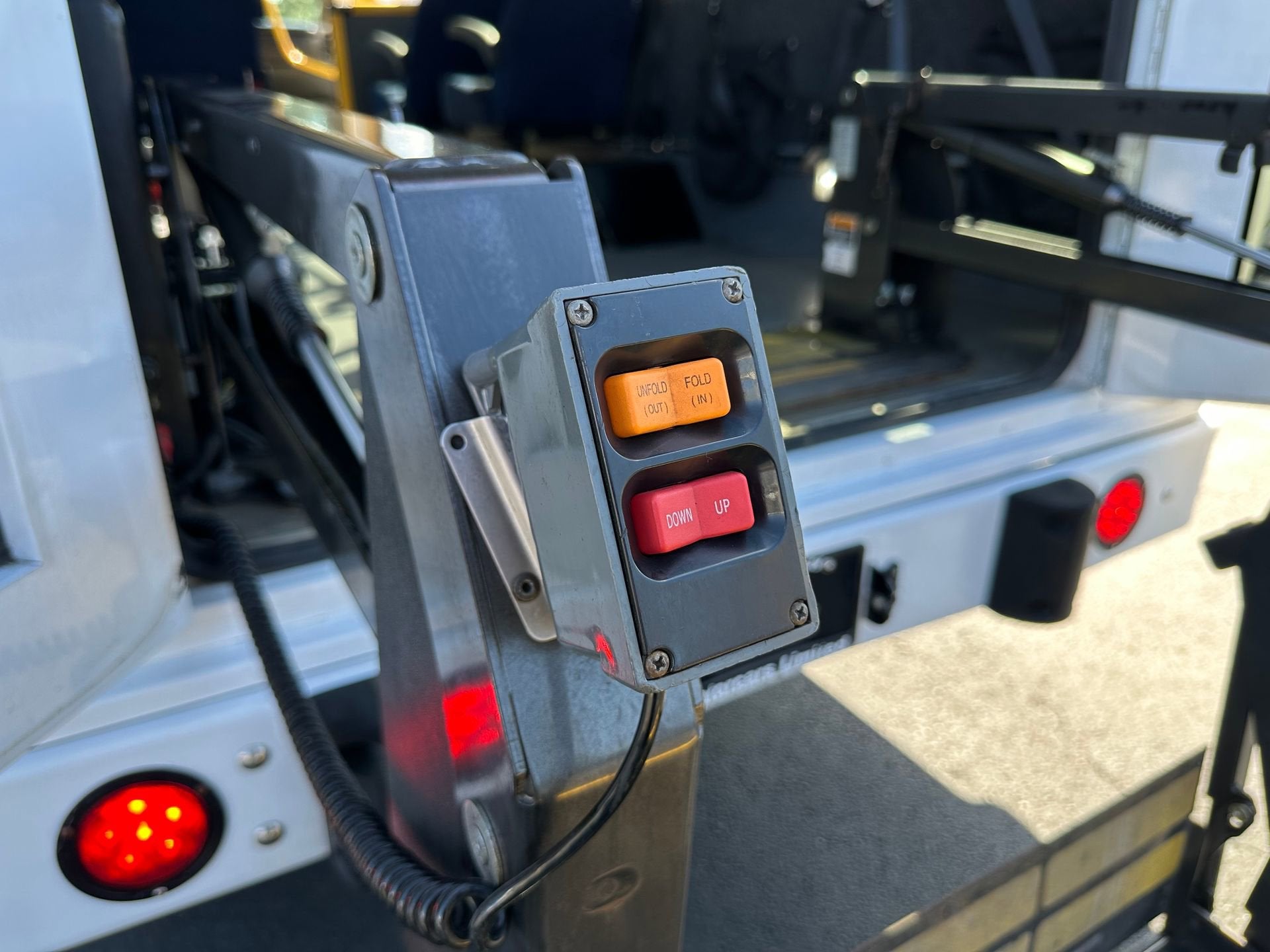 2014 Chevrolet Express Commercial Cutaway LS