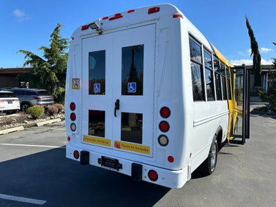 2014 Chevrolet Express Commercial Cutaway LS