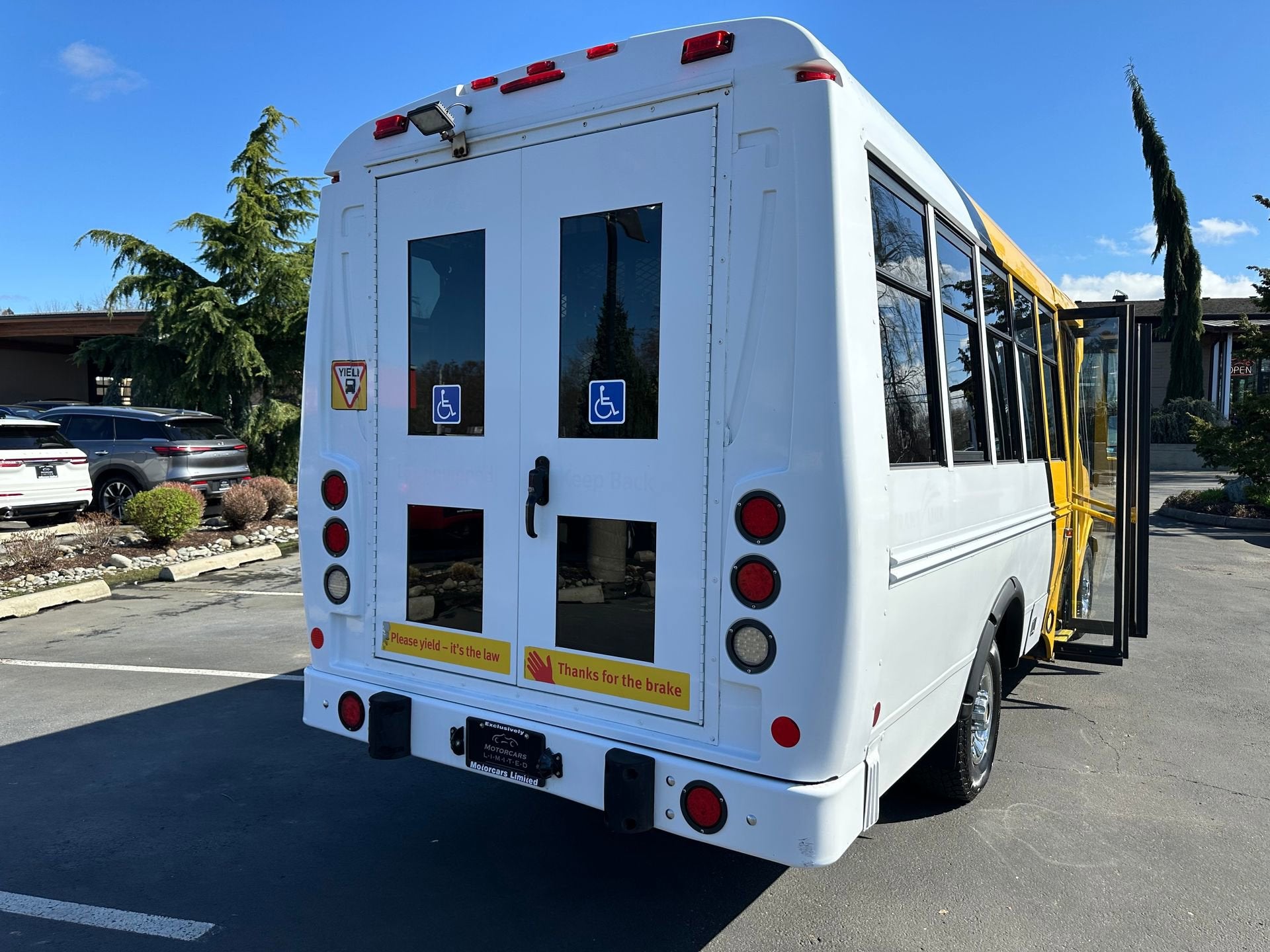 2014 Chevrolet Express Commercial Cutaway LS
