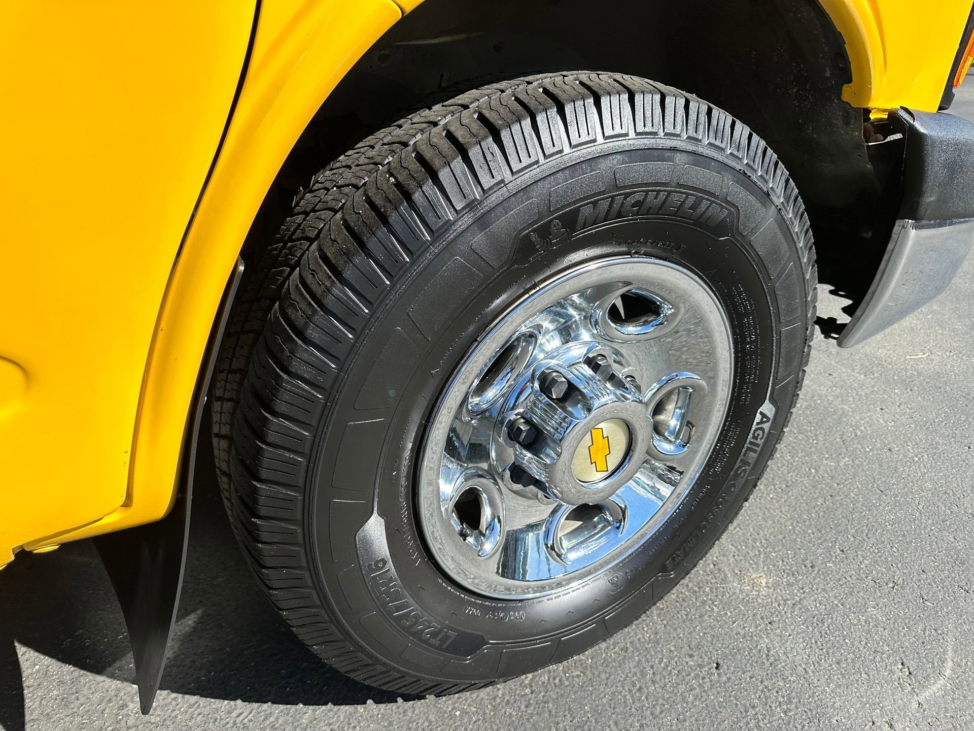 2014 Chevrolet Express Commercial Cutaway LS