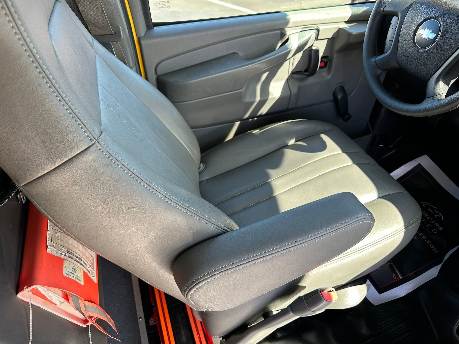 2014 Chevrolet Express Commercial Cutaway LS