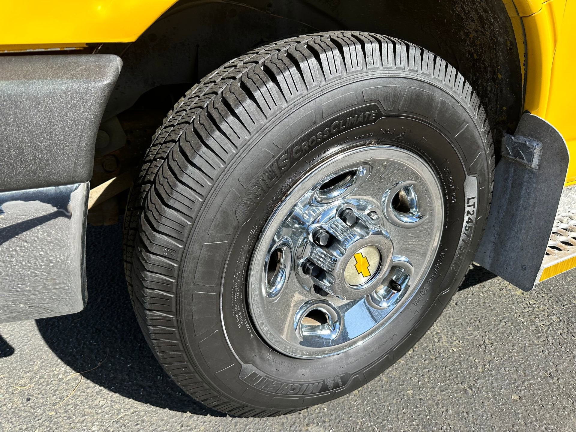 2014 Chevrolet Express Commercial Cutaway LS