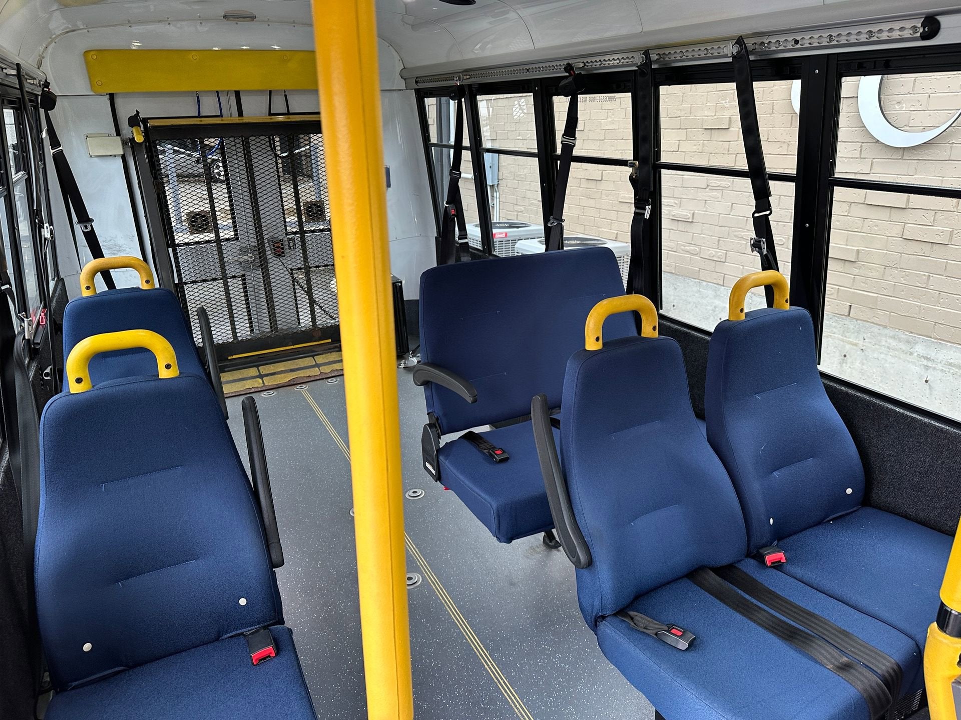 2015 Chevrolet Express Commercial Cutaway Work Van