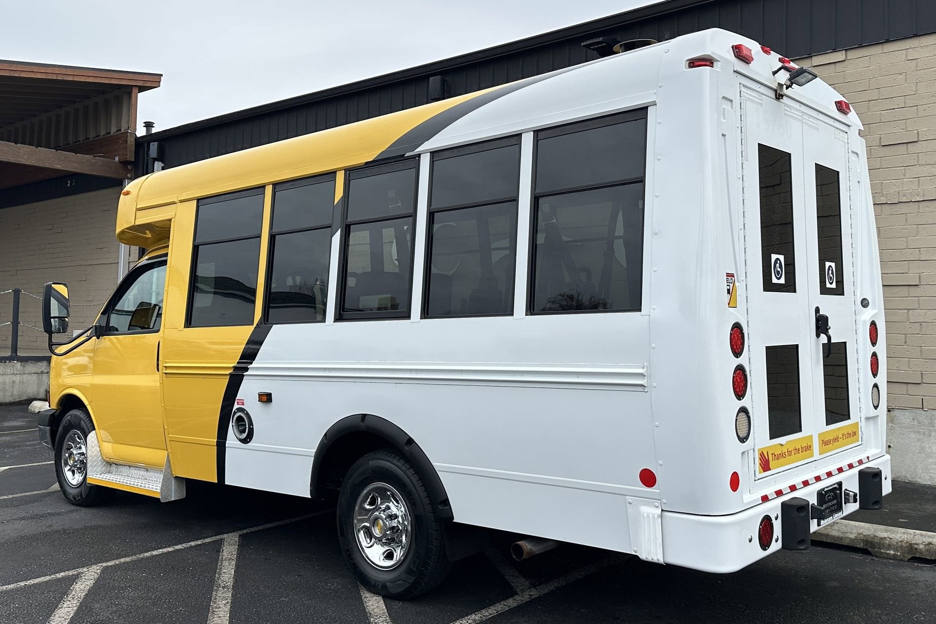 2015 Chevrolet Express Commercial Cutaway Work Van