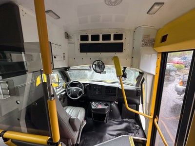 2014 Chevrolet Express Commercial Cutaway Diesel