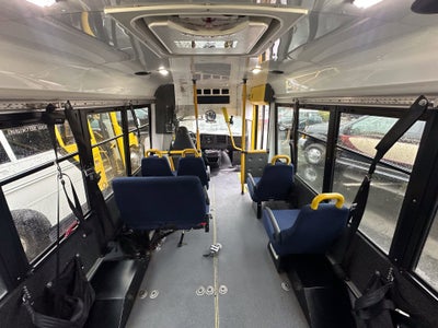 2014 Chevrolet Express Commercial Cutaway Diesel