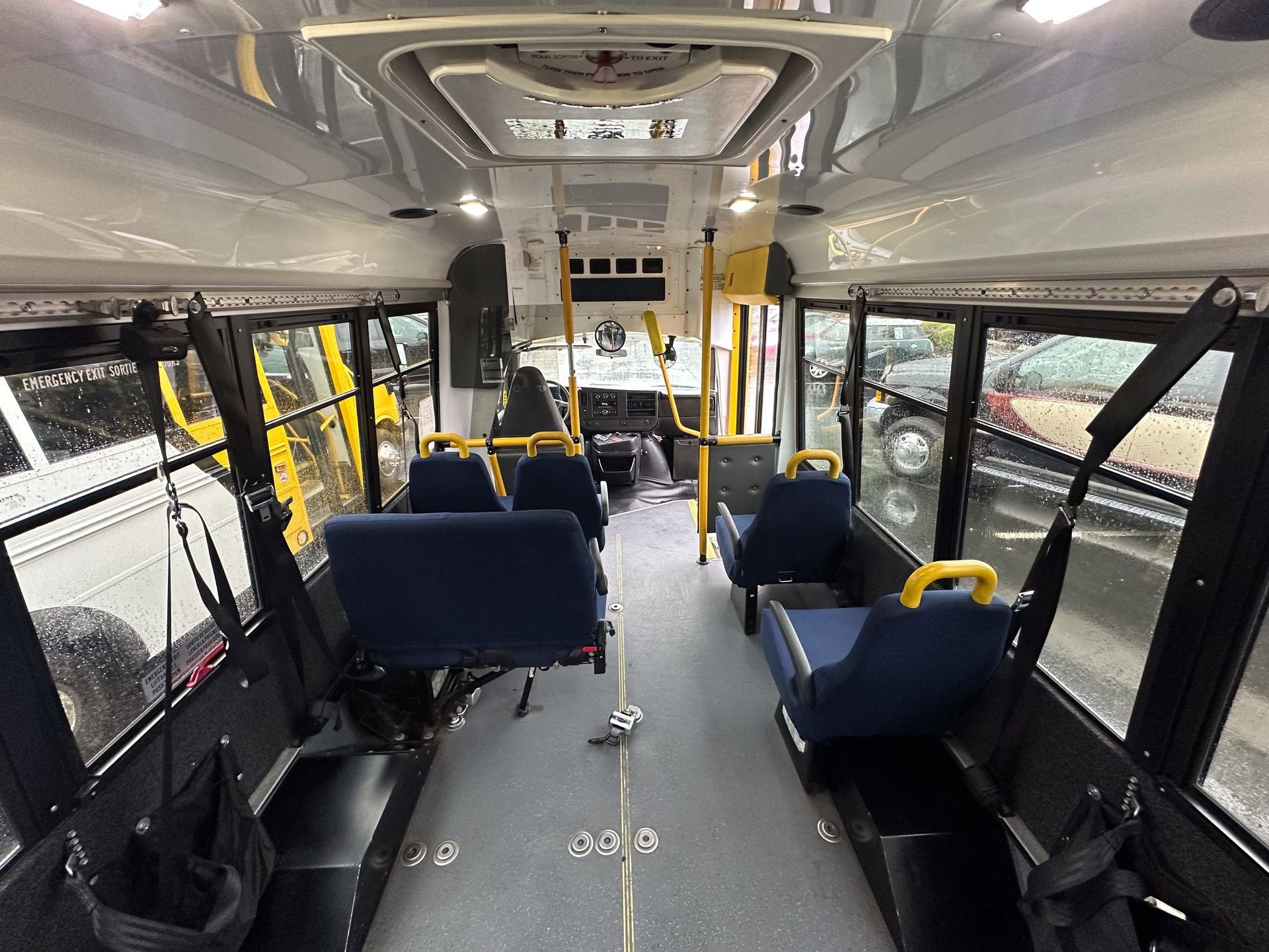 2014 Chevrolet Express Commercial Cutaway Diesel