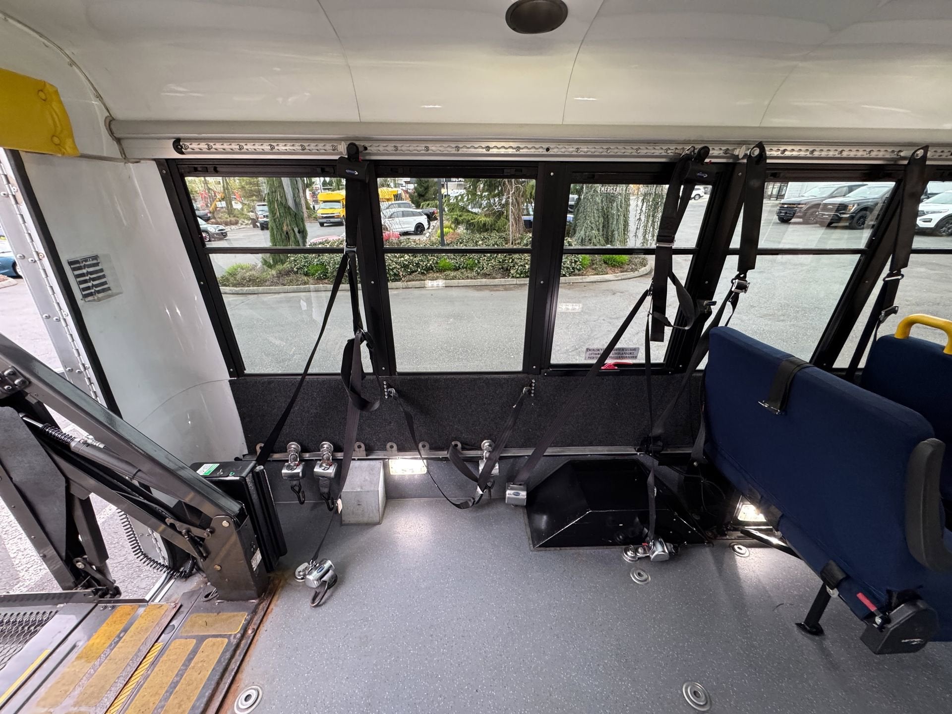 2014 Chevrolet Express Commercial Cutaway Diesel