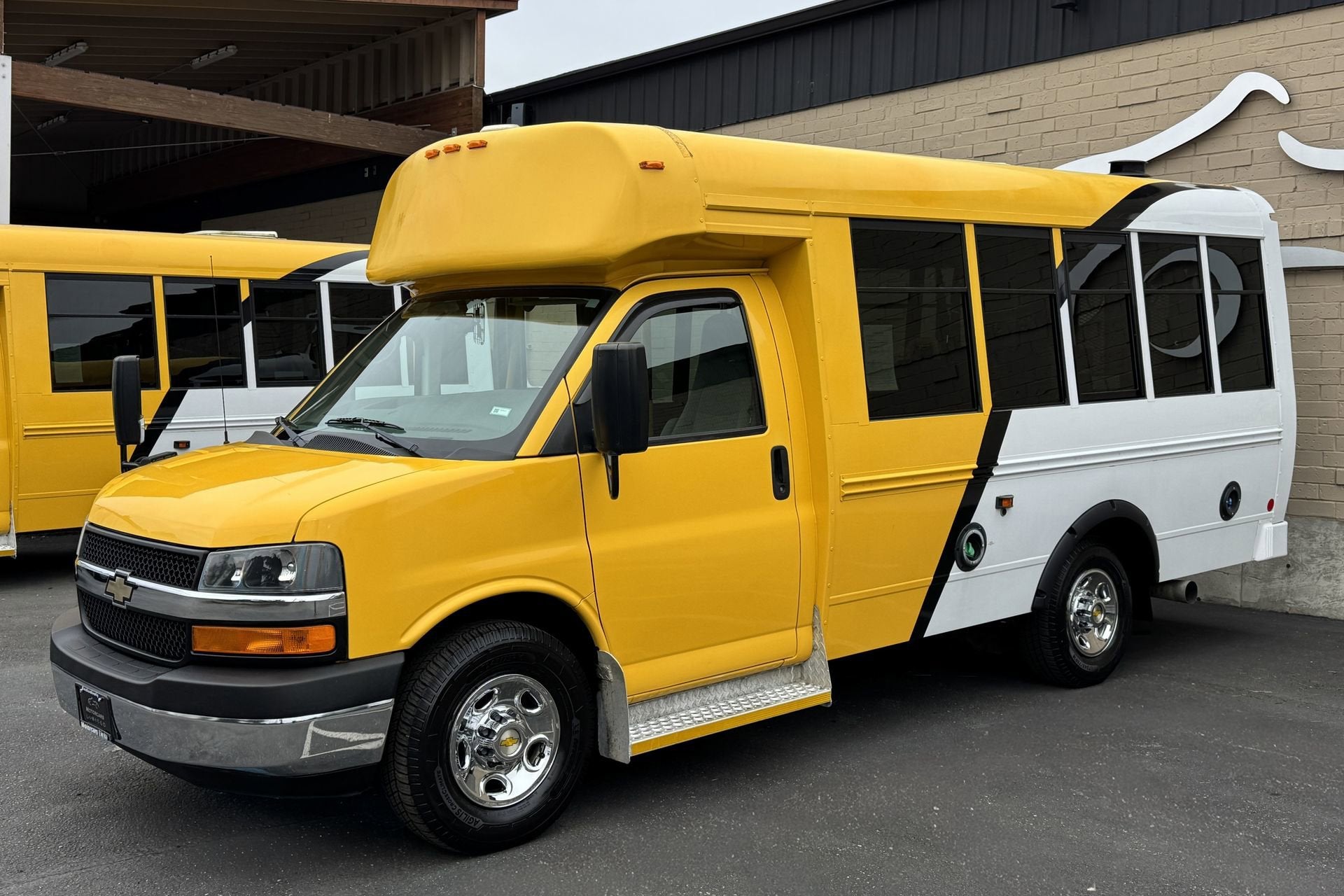 2014 Chevrolet Express Commercial Cutaway Diesel
