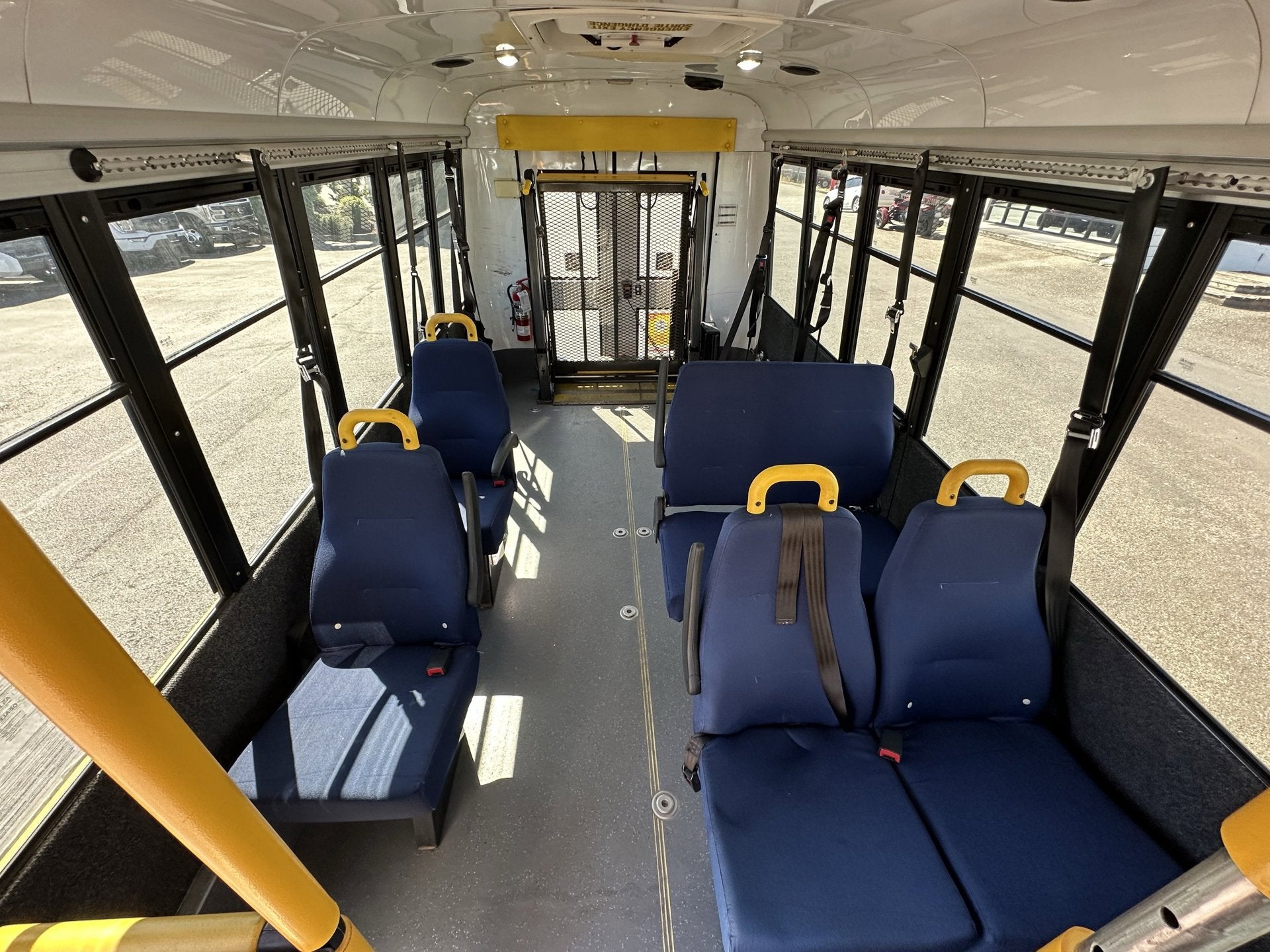 2014 Chevrolet Express Commercial Cutaway Diesel