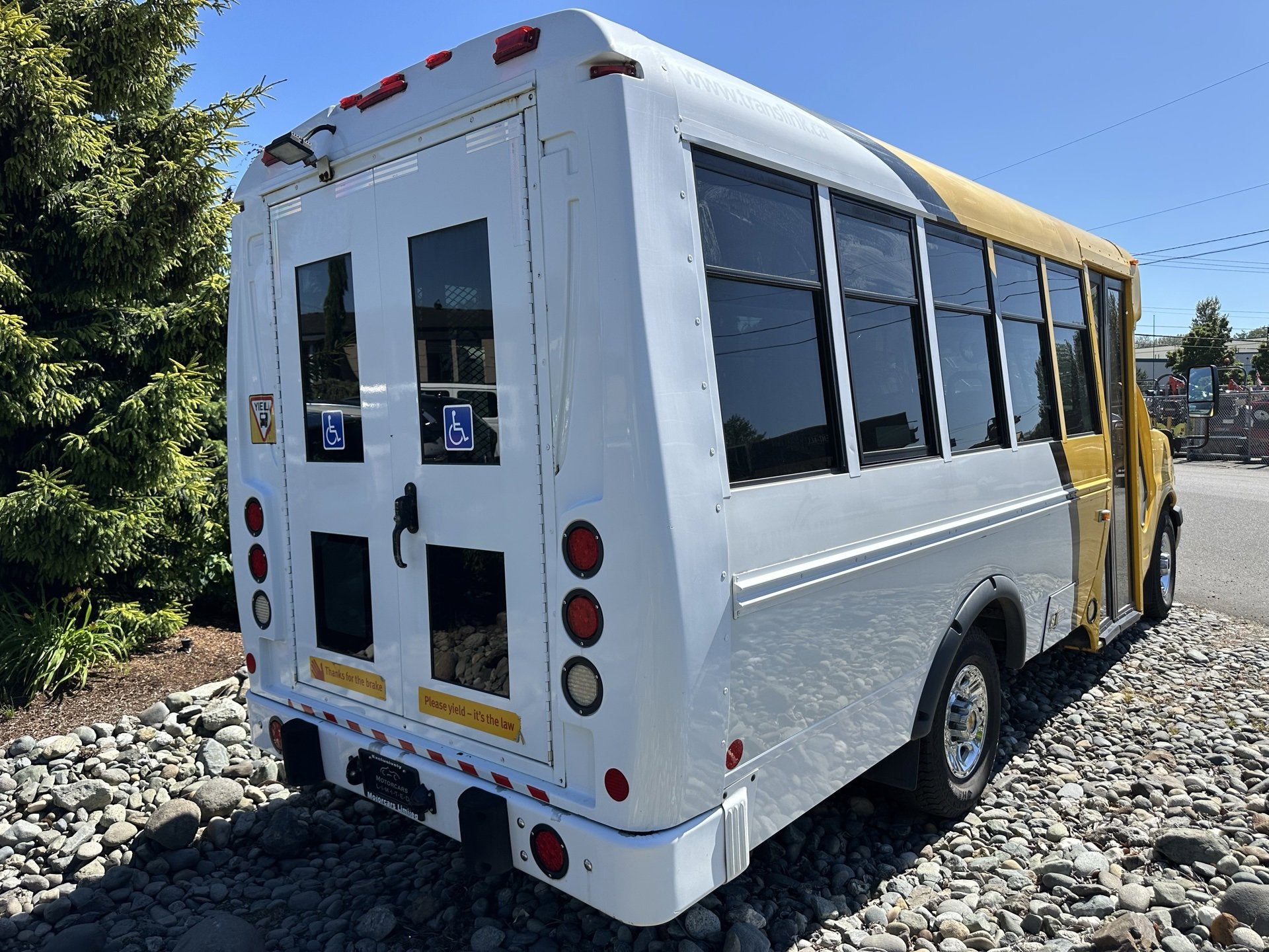 2014 Chevrolet Express Commercial Cutaway Diesel