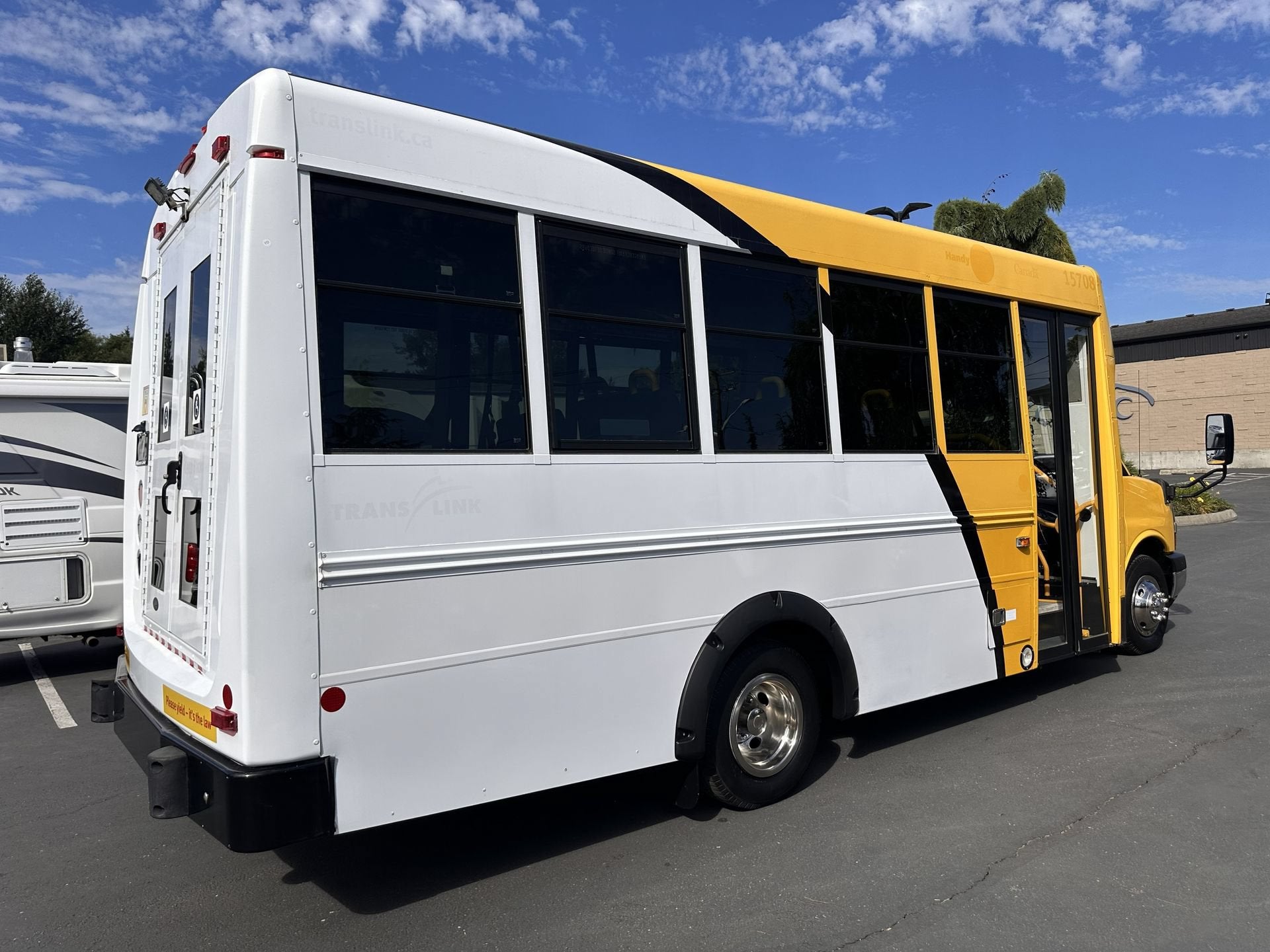 2015 Chevrolet Express 4500 Diesel