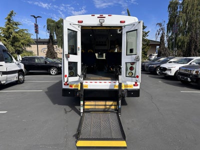 2015 Chevrolet Express 4500 Diesel