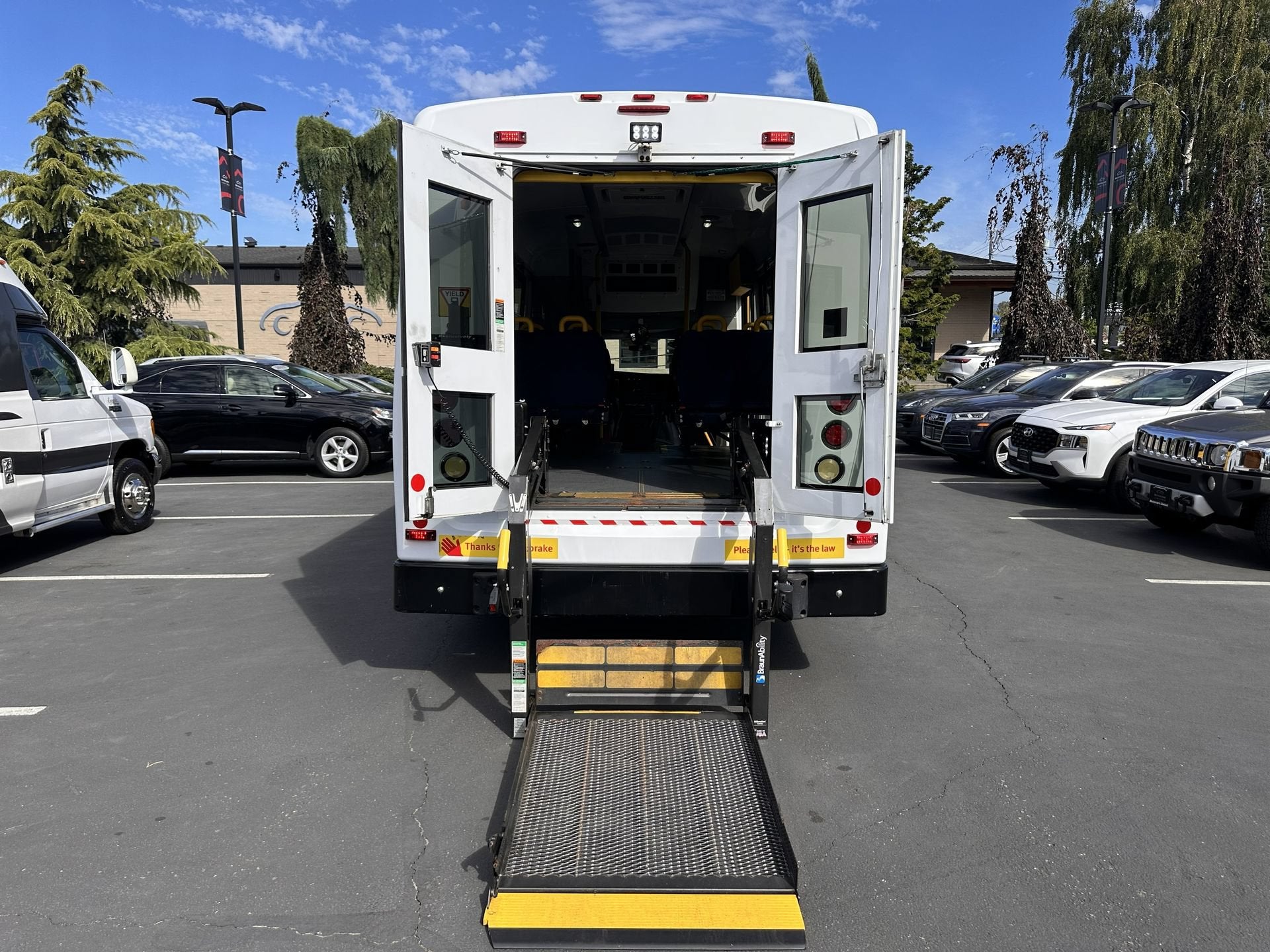 2015 Chevrolet Express 4500 Diesel