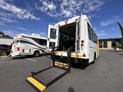 2015 Chevrolet Express 4500 Diesel