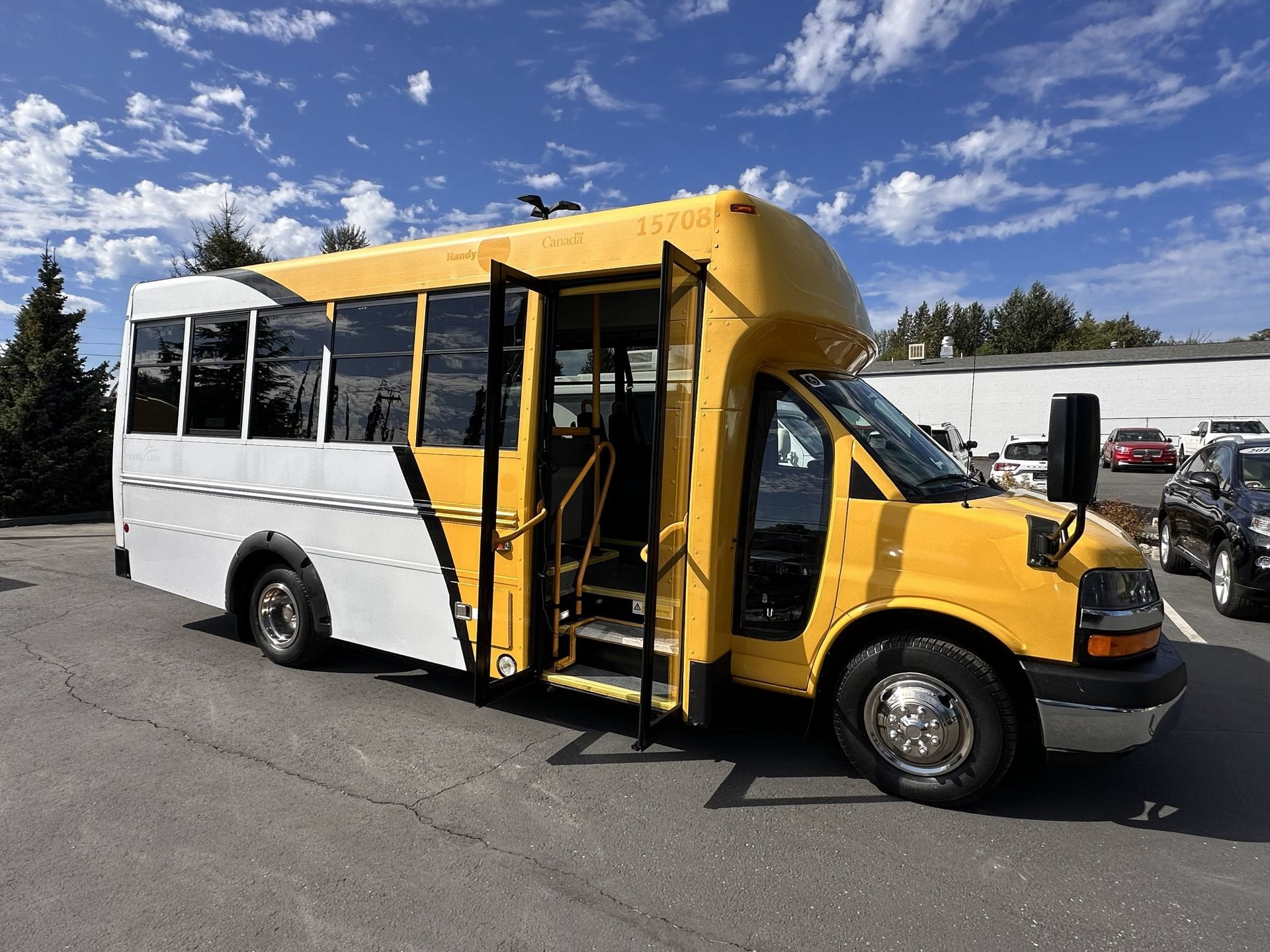 2015 Chevrolet Express 4500 Diesel