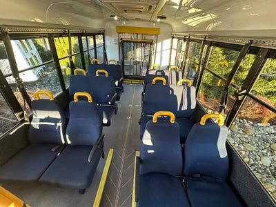 2014 Chevrolet Express Commercial Cutaway Diesel