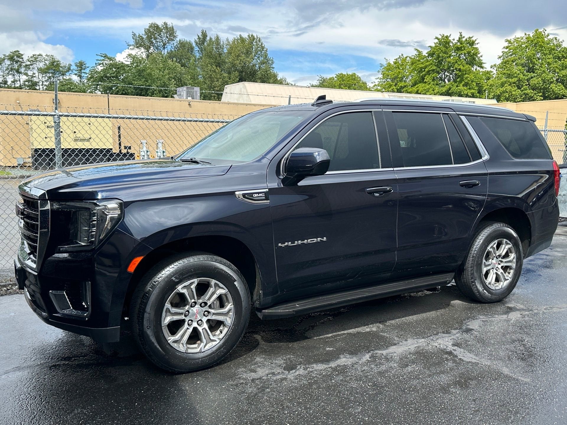 2022 GMC Yukon SLE