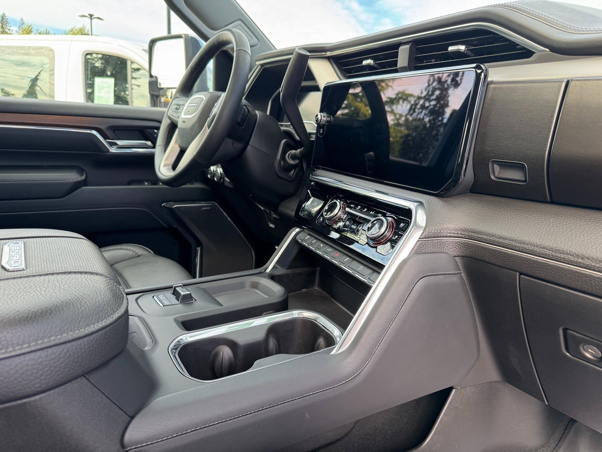 2024 GMC Sierra 3500HD Denali