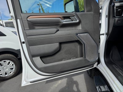 2024 GMC Sierra 3500HD Denali