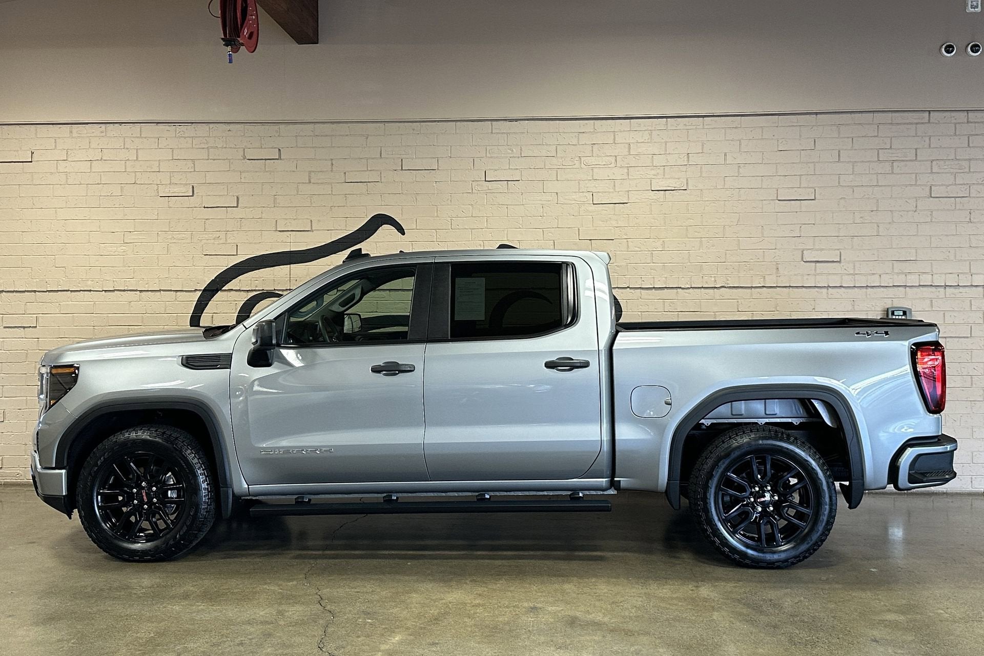 2023 GMC Sierra 1500 Pro