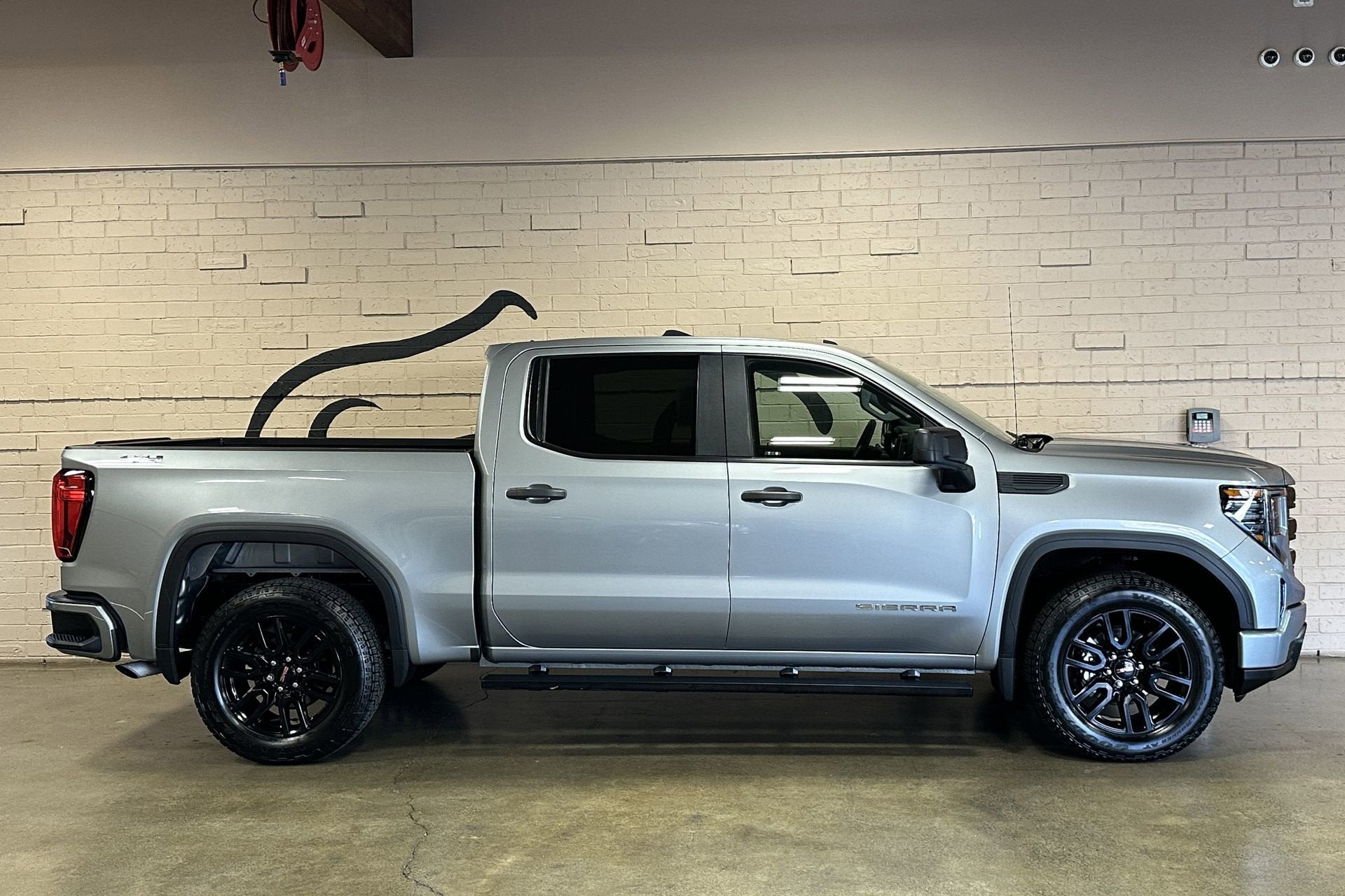 2023 GMC Sierra 1500 Pro