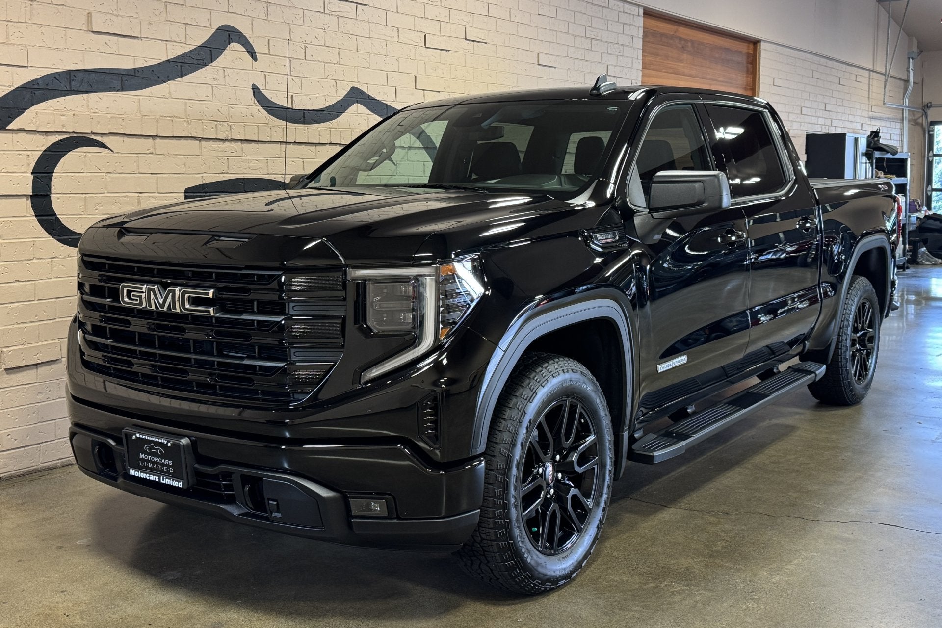 2024 GMC Sierra 1500 Elevation