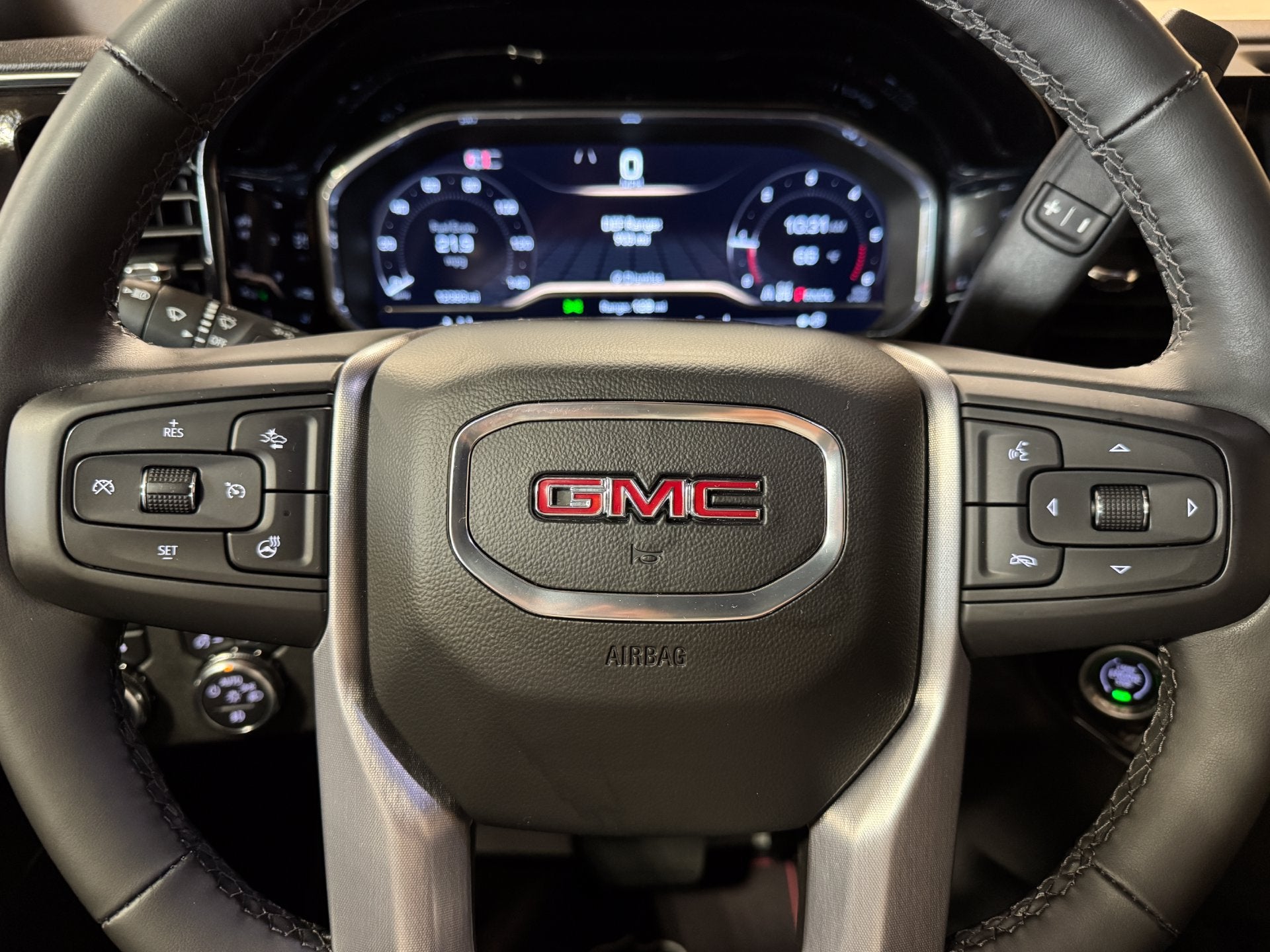 2024 GMC Sierra 1500 Elevation