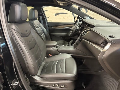 2023 Cadillac XT5 AWD Premium Luxury