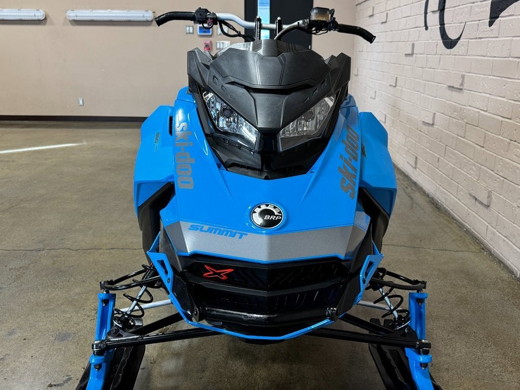 2019 Ski-Doo Summit X 850 E-TEC 175 Base