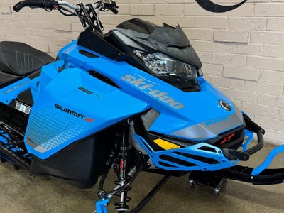 2019 Ski-Doo Summit X 850 E-TEC 175 Base
