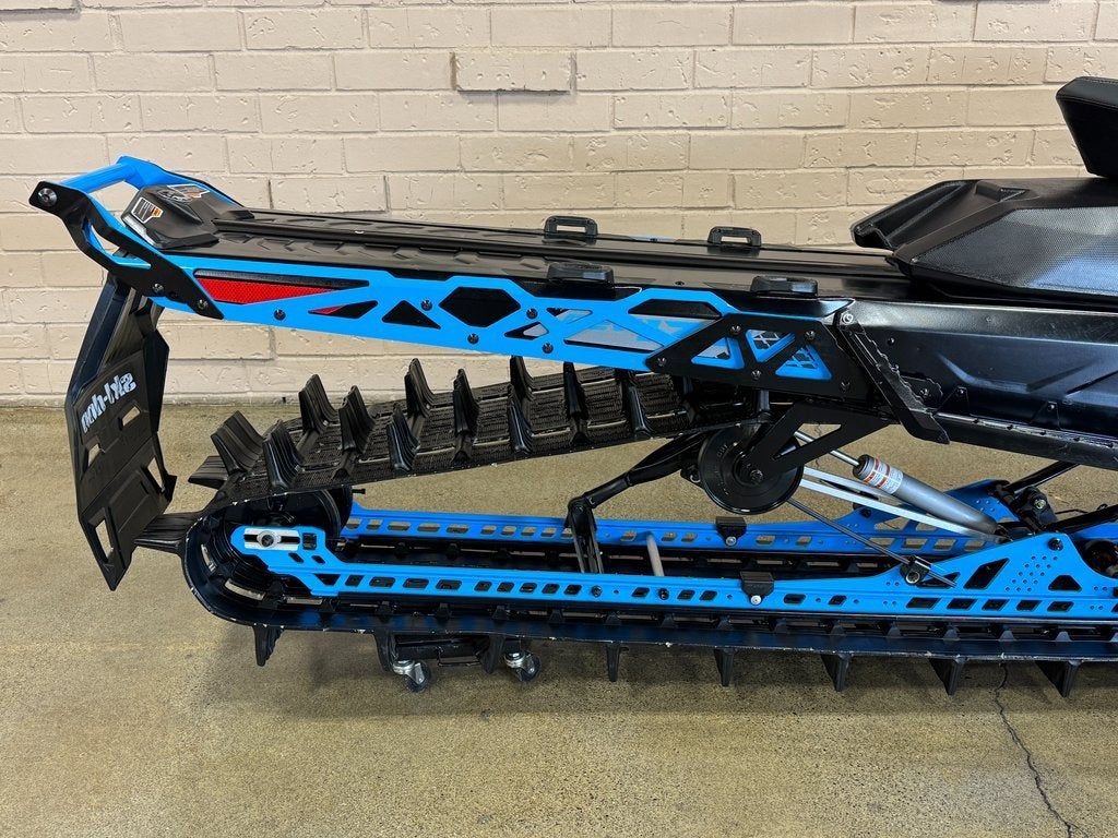 2019 Ski-Doo Summit X 850 E-TEC 175 Base